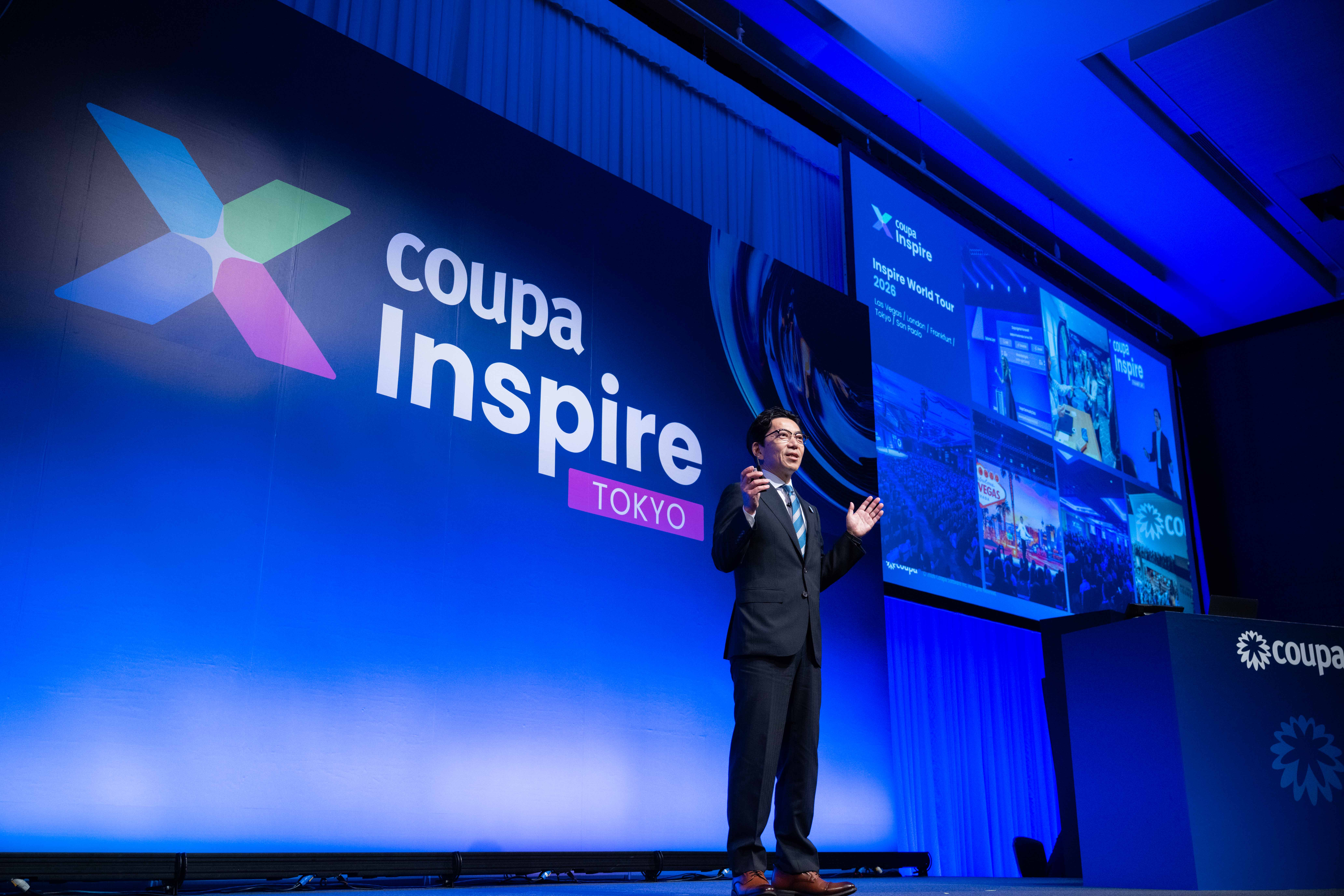 基調講演する Coupa 社⻑の反町